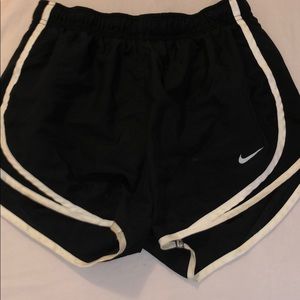 nike black and white tempo shorts
